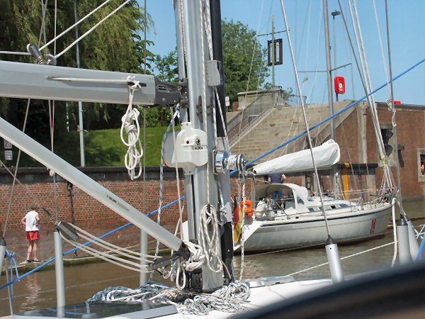 Bunsbuttel Locks